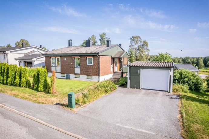 6 rum villa på Piastervägen 43 Själevad, Örnsköldsviks kommun - bild 1
