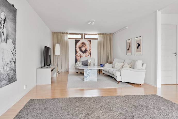 5 rum radhus på Ljungvägen 93 Sjukyrkoberget, Upplands Väsby kommun - bild 4