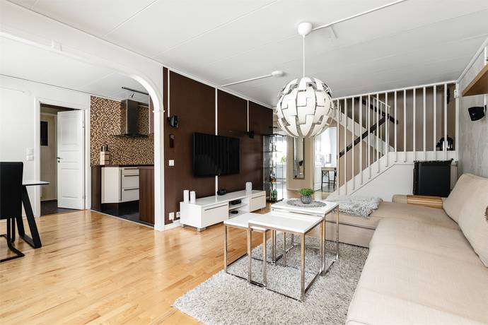 7 rum Kedjehus på Malinbodaplan 35 Laggarhult Katrineholms kommun - bild 23