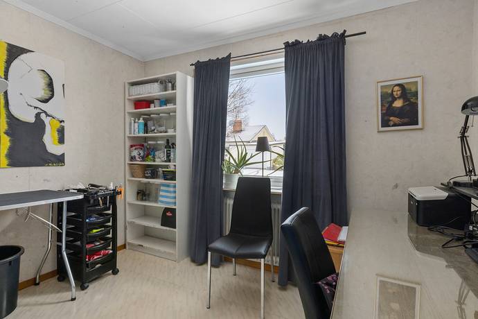 5 rum Villa på Hjalmar Palms väg 6 Marieberg Örebro kommun - bild 16