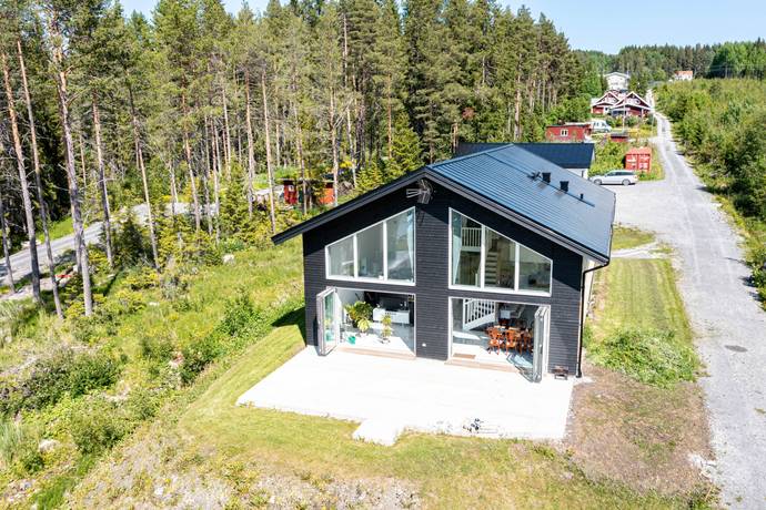 6 rum villa på Lund 522 Grytan - Brunflo, Östersunds kommun - bild 1