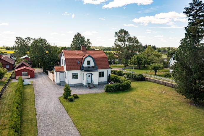 6 rum villa på Västeråsvägen 144 Munktorp, Köpings kommun - bild 1