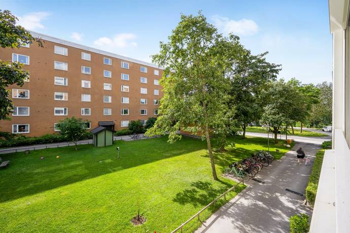 4 rum lägenhet på Jonstorpsvägen 28 Huvudsta, Solna kommun - bild 4