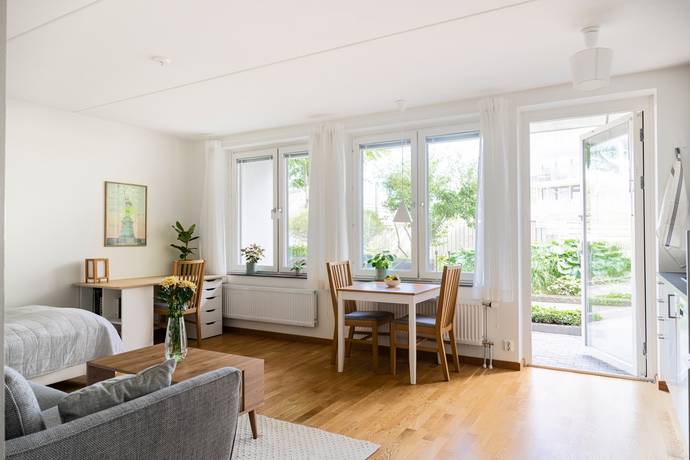 1 rum lägenhet på Klädesvägen 30 Brommaplan, Stockholms kommun - bild 1