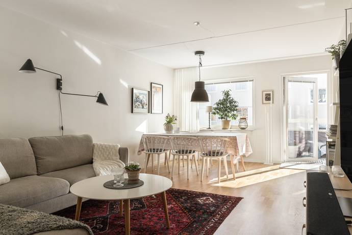4 rum lägenhet på Lillgatan 14 Liljeholmen, Jönköpings kommun - bild 1