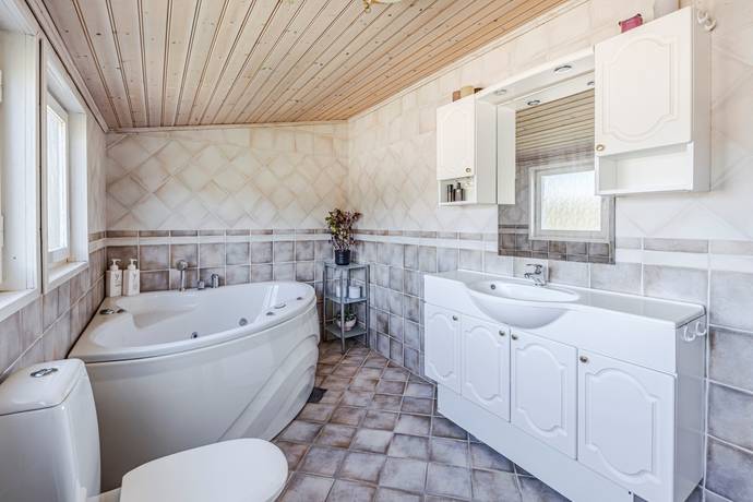 7 rum Villa på Blåbärsvägen 3 Ärsta Eskilstuna kommun - bild 48