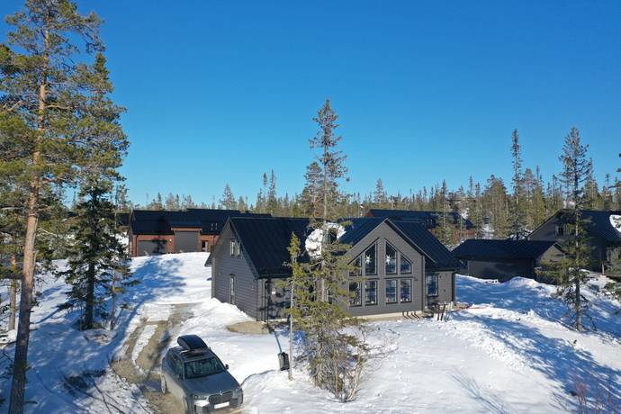 Gammavägen 11, Storhågna, Bergs kommun
