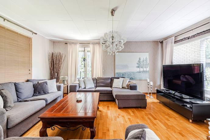 7 rum Villa på Blåbärsvägen 3 Ärsta Eskilstuna kommun - bild 18