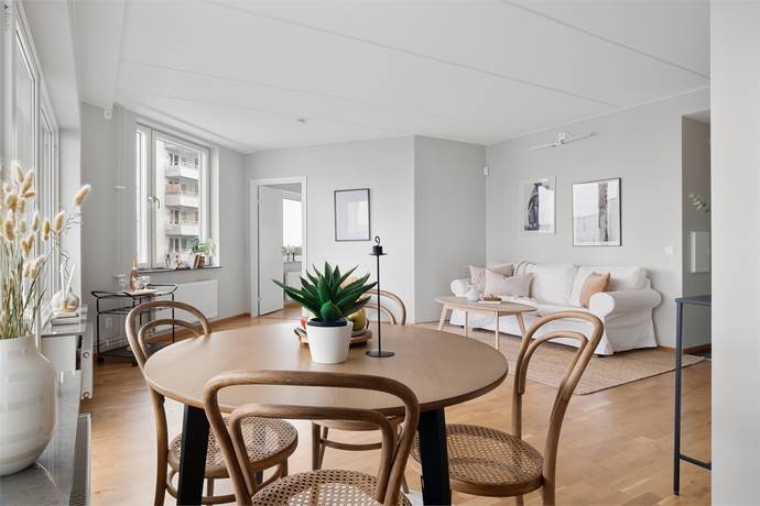 3 rum Lägenhet på Funäsgatan 8 vån 9 Vällingby Parkstad / Råcksta Stockholms kommun - bild 7
