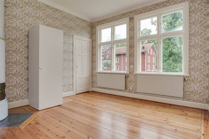 11 rum Villa på Klastorpsgatan 5A+B Kopparberg Ljusnarsbergs kommun - bild 46