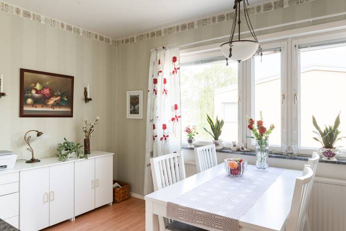 3 rum lägenhet på Ringduvegatan 75 Råby, Västerås kommun - bild 5