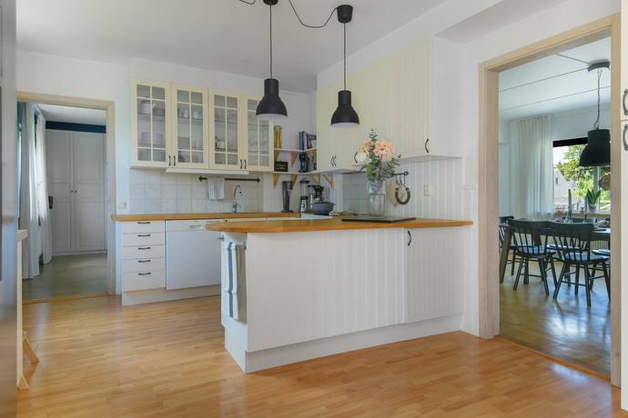 7 rum Villa på Ullstorp 633 Tomelilla kommun - bild 2