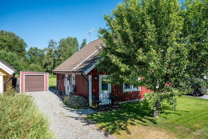 7 rum villa på Mästargatan 5 Nyland, Kramfors kommun - bild 1