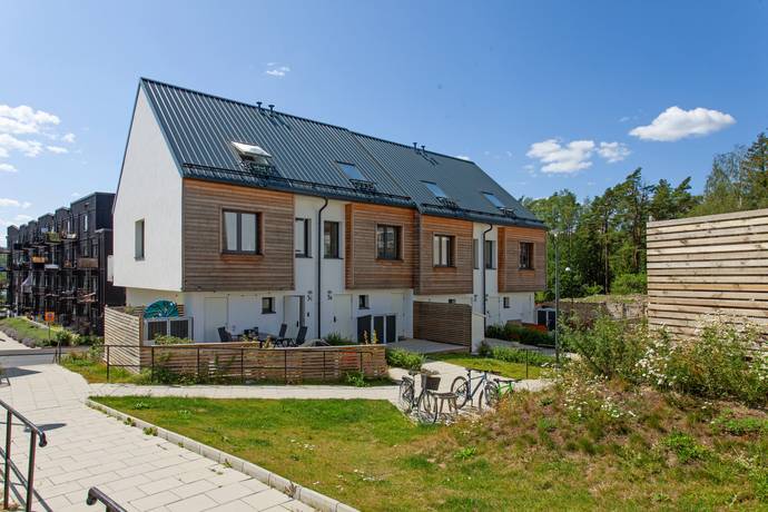 5 rum radhus på Molnstigen 3B Väsjön, Sollentuna kommun - bild 1