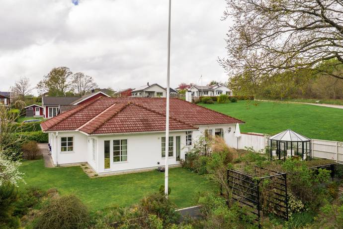 5 rum Villa på Långagärdsvägen 18 Förslöv Båstads kommun - bild 1