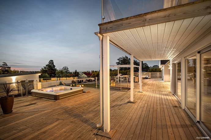 9 rum Villa på Evavägen 20 Hjälmarbaden Örebro kommun - bild 11