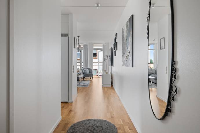 4 rum lägenhet på Lönnebergagatan 63 Husie / Gyllins Tädgård, Malmö kommun - bild 2