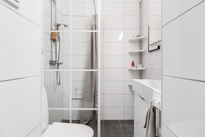 3 rum lägenhet på Blåsbackegatan 6A Centrum/öster, Halmstads kommun - bild 2