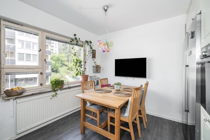 3 rum lägenhet på Mirabellbacken 6 Hässelby Strand, Stockholms kommun - bild 5