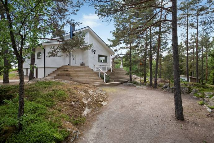 Gårdslötsvägen 67, Flaxenvik, Österåkers kommun