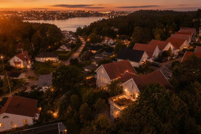 Sidensvansvägen 11, Sjöberg, Sollentuna kommun