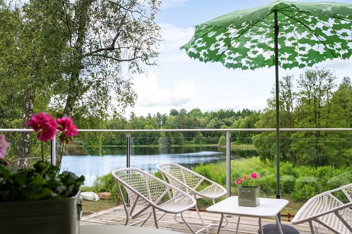 5 rum vinterbonat fritidshus på Germundsmålavägen 72 Kättilsmåla, Karlskrona kommun - bild 1