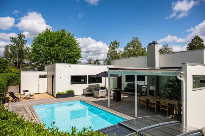 5 rum villa på Stråkvägen 41 Täby, Täby kommun - bild 1
