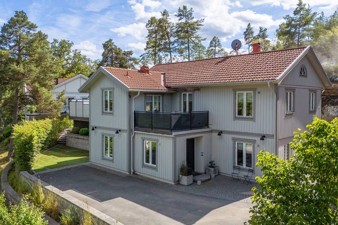 7 rum villa på Vårvägen 24 Eriksvik, Nacka kommun - bild 2