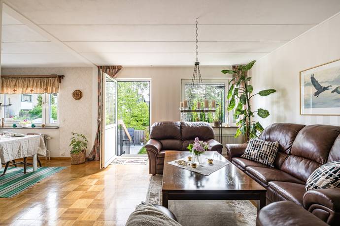 6 rum Radhus på Champinjonvägen 32 Sörskogen Huddinge kommun - bild 16