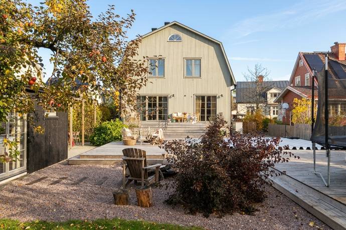 Valhallagatan 8, SVARTBÄCKEN, Uppsala kommun