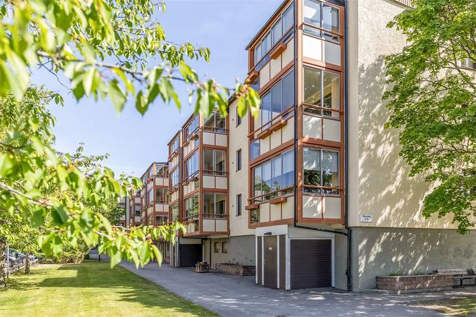 1 rum lägenhet på Midgårdsvägen 40 Handen, Haninge kommun - bild 1