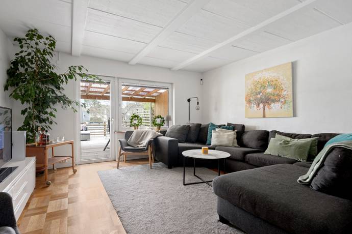 6 rum Radhus på Basgränd 127 Vällingby - Kälvesta Stockholms kommun - bild 19