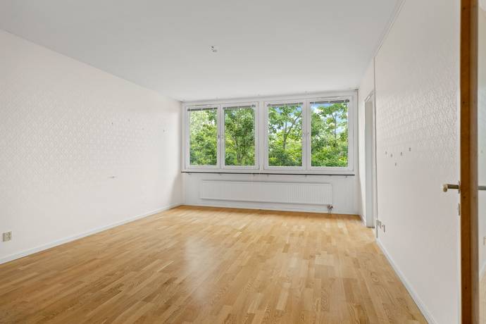 3 rum lägenhet på Vårholmsbackarna 88 Vårberg, Stockholms kommun - bild 1