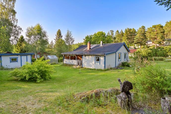 4 rum vinterbonat fritidshus på Västandalsvägen 9 Åkersberga, Österåkers kommun - bild 1