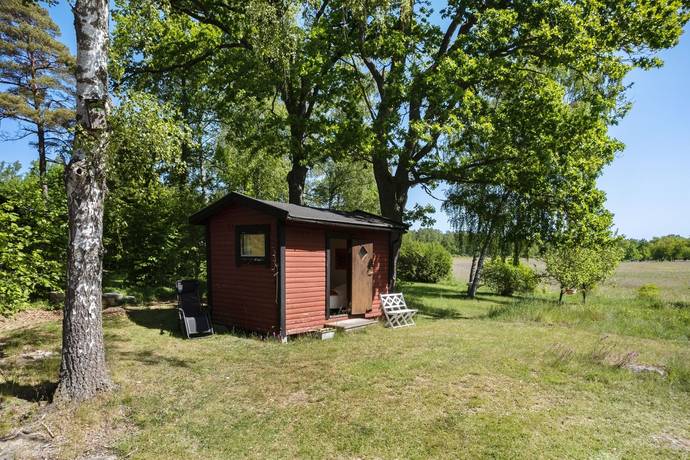 4 rum Vinterbonat fritidshus på Liljekonvaljstigen 50 Ringsö Strängnäs kommun - bild 26