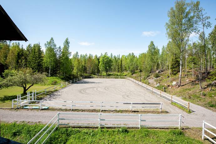 12 rum Gård utan jordbruk på Ina 231 SÖDERALA Söderhamns kommun - bild 45