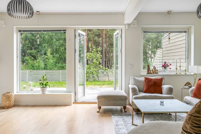 4 rum parhus på Lillmossvägen 46b Kungsängen - Norrboda, Upplands-Bro kommun - bild 3