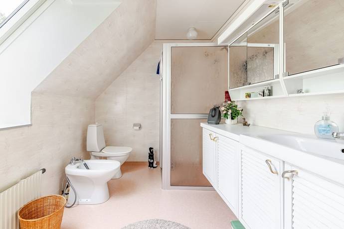 6 rum Villa på Väsbyholmsvägen 20 Mälarbaden Eskilstuna kommun - bild 24