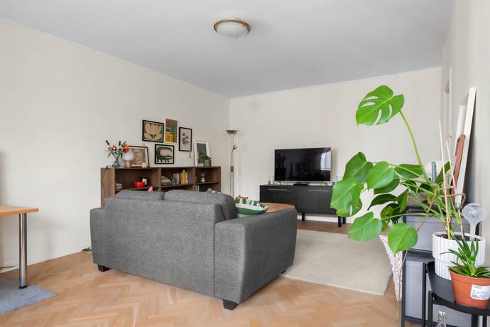2 rum lägenhet på Centralvägen 21 Solna Centrum, Solna kommun - bild 2