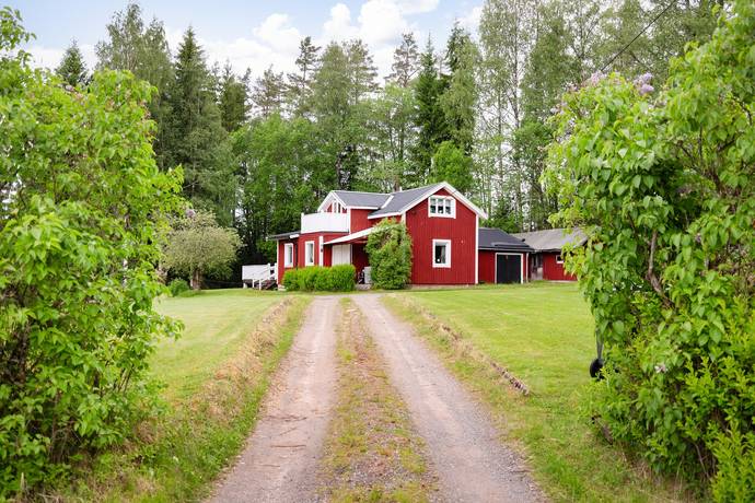 6 rum villa på Kaveltorpsvägen 63 Ludvika, Ludvika kommun - bild 1