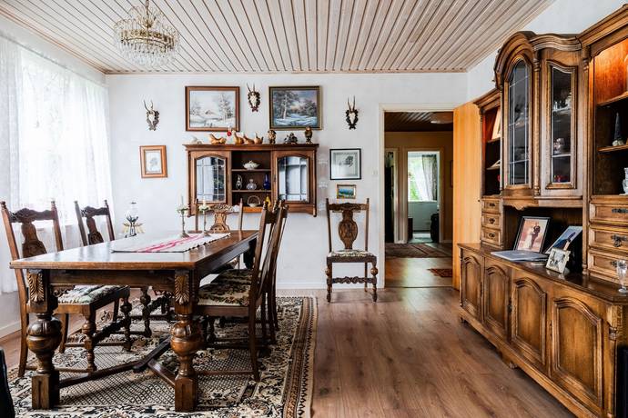 8 rum villa på Platsvägen 13 Lövånger, Skellefteå kommun - bild 4
