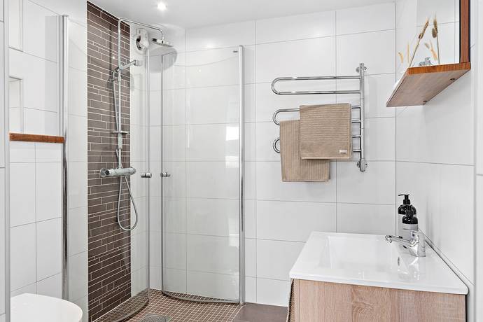7 rum Villa på Lerbergsvägen 122 Anneberg - Alafors - Älvsåker Kungsbacka kommun - bild 13