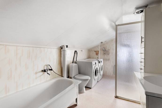 6 rum Villa på Alevägen 4 Norrala Söderhamns kommun - bild 16