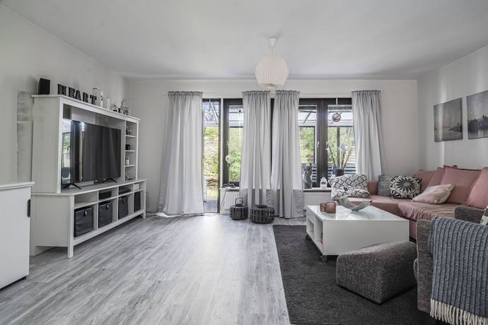4 rum radhus på Radhusgatan 39 Sörberge, Timrå kommun - bild 1