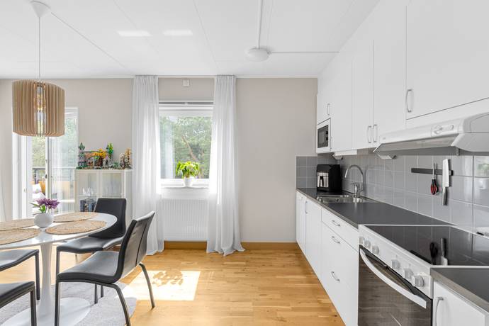 2 rum lägenhet på Valsta gårdsväg 4 Märsta, Sigtuna kommun - bild 2