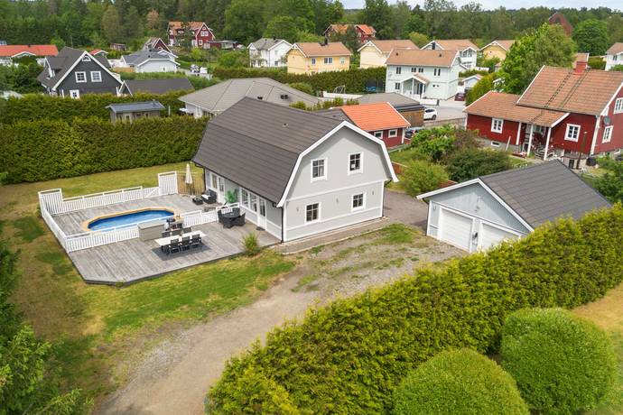 167 m² Villa på Lavevägen 15 Tungelsta Haninge kommun - bild 1