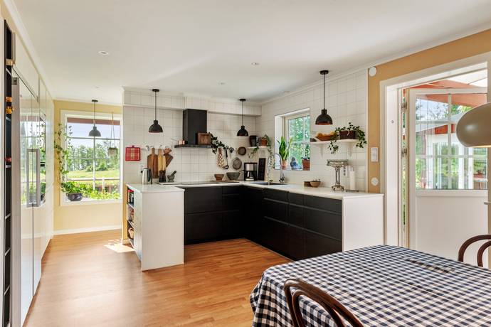 7 rum Villa på Vettershaga byväg 5 Vettershaga - Bergshamra Norrtälje kommun - bild 4