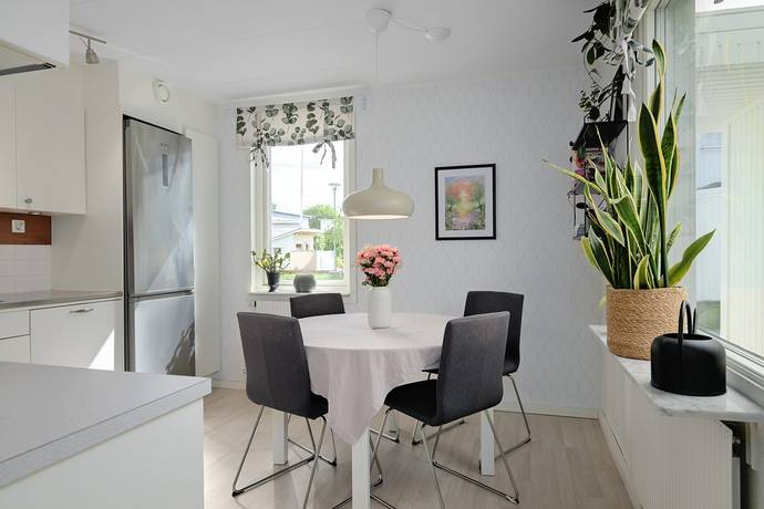 2 rum Radhus på Mårdvägen 9 Mariedal Umeå kommun - bild 8