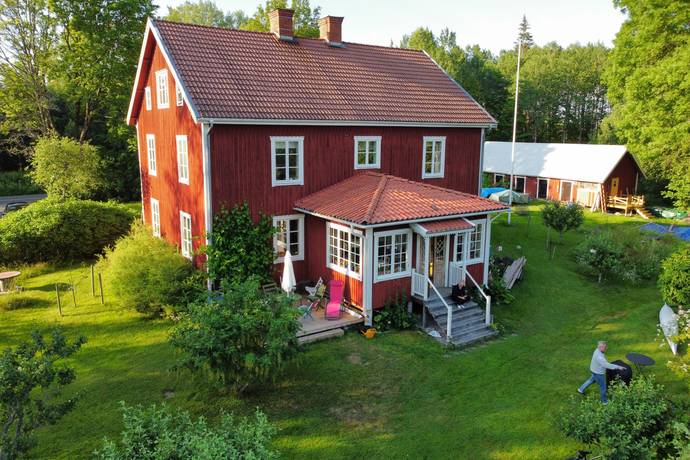 8 rum villa på Å Rambotorp 184 Tisaren/Skogaholm, Hallsbergs kommun - bild 3