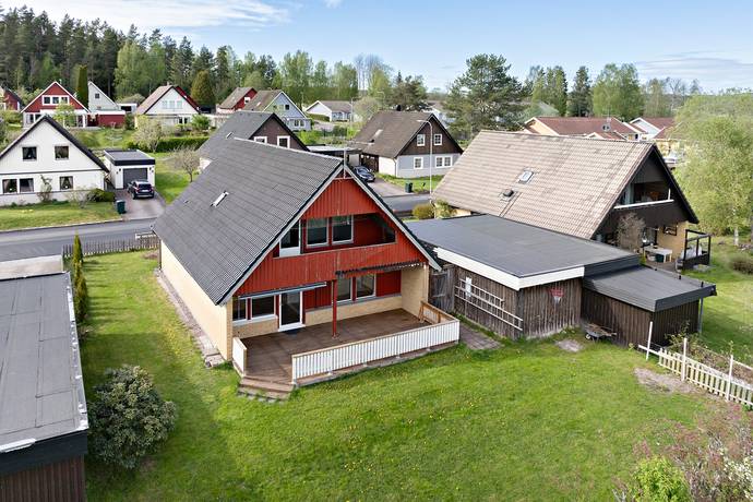 6 rum Villa på Landåvägen 3 Molkom Karlstads kommun - bild 1